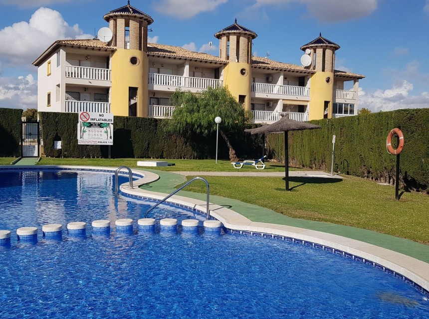 Resale - Apartment - Orihuela Costa - La Zenia
