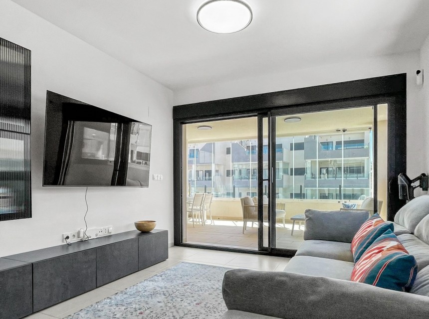 Resale - Apartment - Orihuela Costa - Los Dolses