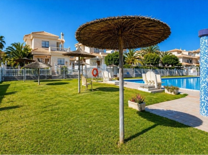 Resale - Apartment - Orihuela Costa - Playa Flamenca