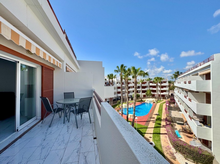 Resale - Apartment - Orihuela Costa - Punta Prima