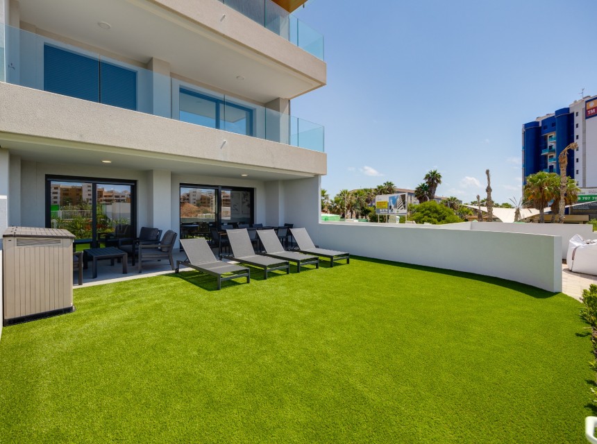 Resale - Apartment - Orihuela Costa - Punta Prima