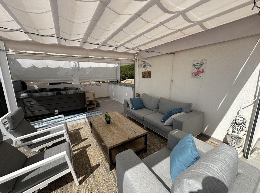 Resale - Apartment - Orihuela Costa - Villamartín