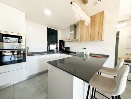 Resale - Apartment - Orihuela Costa - Villamartín