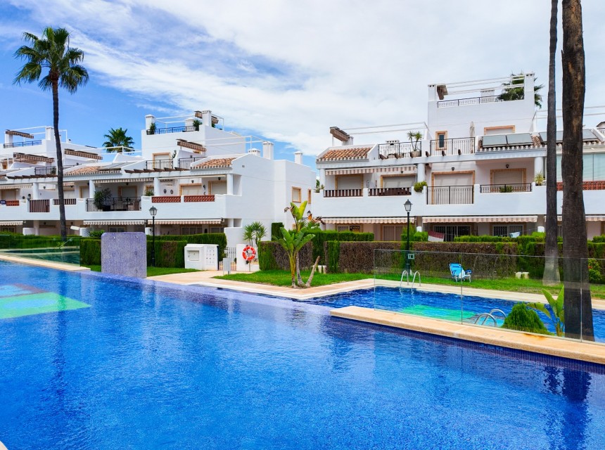 Resale - Apartment - Orihuela Costa - Villamartín