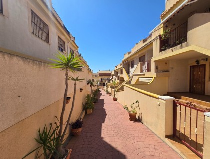 Resale - Apartment - Orihuela - La Zenia