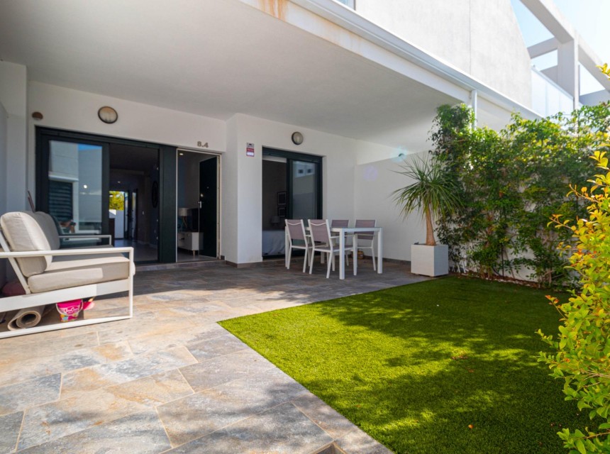 Resale - Apartment - Pilar de La Horadada - Mil Palmeras