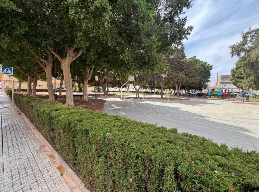 Resale - Apartment - Pilar de La Horadada - Pilar de la Horadada