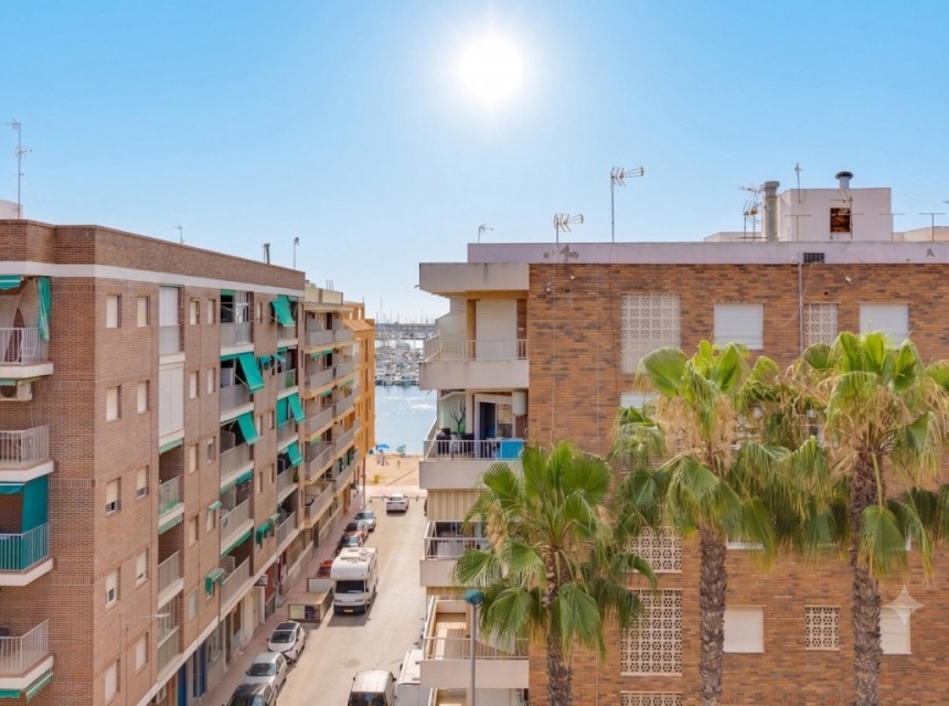 Resale - Apartment - Playa del Acequion