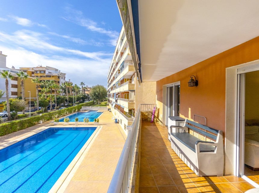 Resale - Apartment - Punta Prima - El Acequión