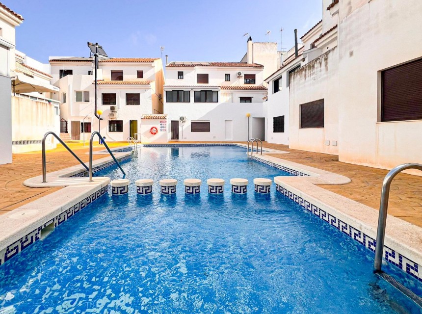 Resale - Apartment - San Miguel de Salinas - Pueblo