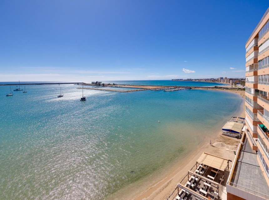 Resale - Apartment - Torrevieja - Acequion
