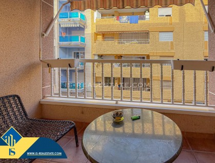 Resale - Apartment - Torrevieja - Acequion