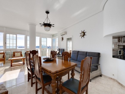 Resale - Apartment - Torrevieja - Acequion