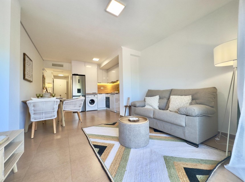 Resale - Apartment - Torrevieja - Acequion
