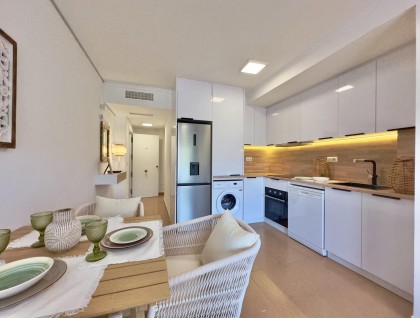 Resale - Apartment - Torrevieja - Acequion