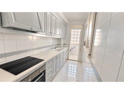 Resale - Apartment - Torrevieja - Acequion