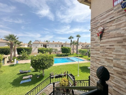 Resale - Apartment - Torrevieja - Aguas Nuevas