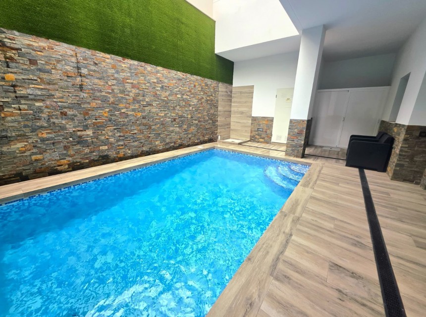 Resale - Apartment - Torrevieja - Center