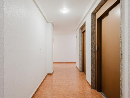 Resale - Apartment - Torrevieja - Centro