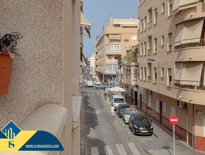Resale - Apartment - Torrevieja - Centro