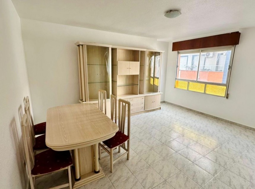Resale - Apartment - Torrevieja - Centro