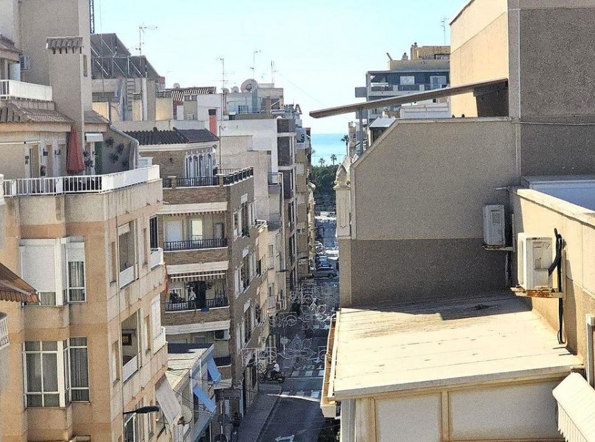 Resale - Apartment - Torrevieja - Centro