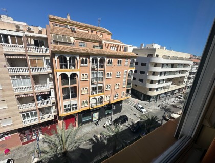 Resale - Apartment - Torrevieja - Centro