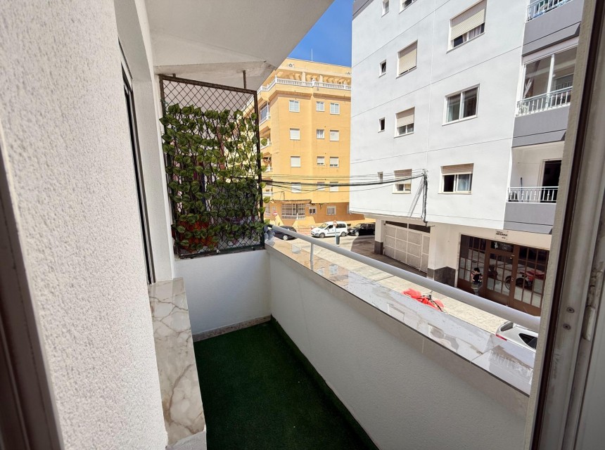 Resale - Apartment - Torrevieja - Centro