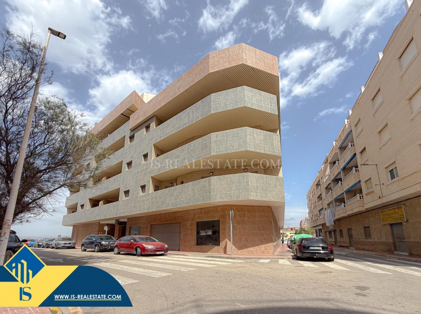 Resale - Apartment - Torrevieja - La Mata