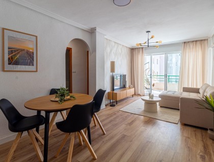 Resale - Apartment - Torrevieja - La Mata