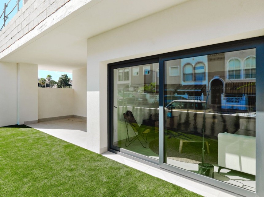 Resale - Apartment - Torrevieja - La Veleta