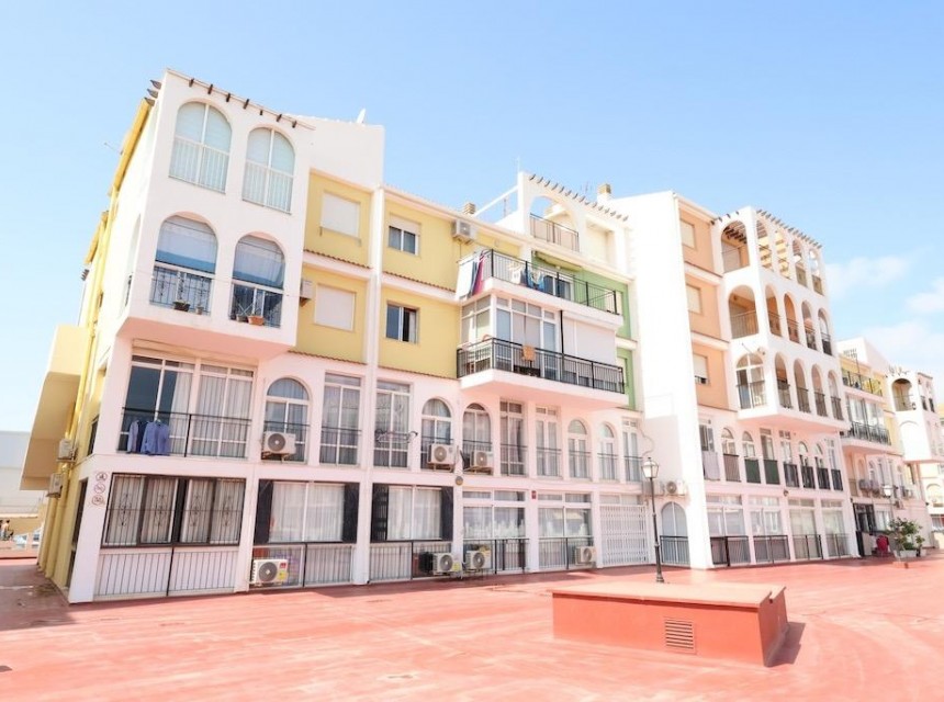 Resale - Apartment - Torrevieja - La Veleta