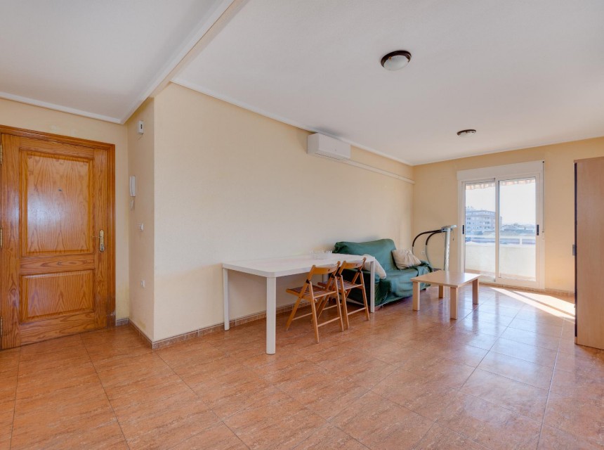 Resale - Apartment - Torrevieja - Parque de Las Naciones