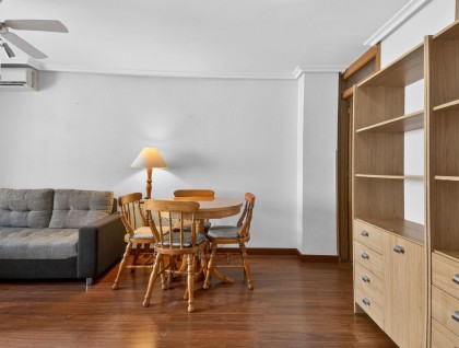 Resale - Apartment - Torrevieja - Parque de las Naciones