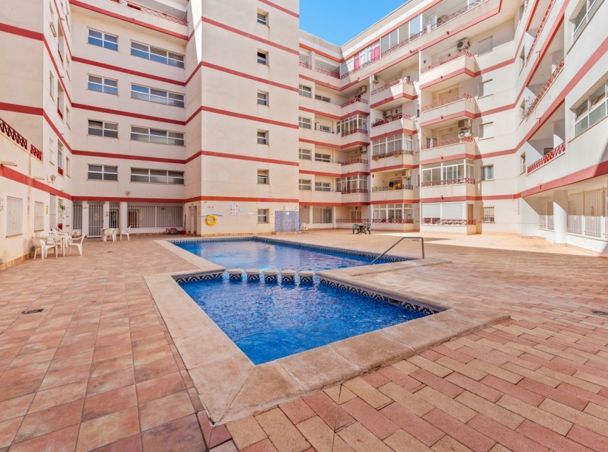 Resale - Apartment - Torrevieja - Parque las naciones