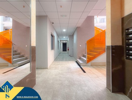 Resale - Apartment - Torrevieja - Paseo maritimo