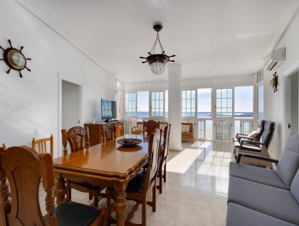 Resale - Apartment - Torrevieja - Playa de La Acequion