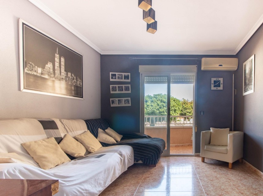 Resale - Apartment - Torrevieja - Playa de los locos