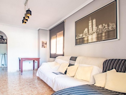 Resale - Apartment - Torrevieja - Playa de los locos