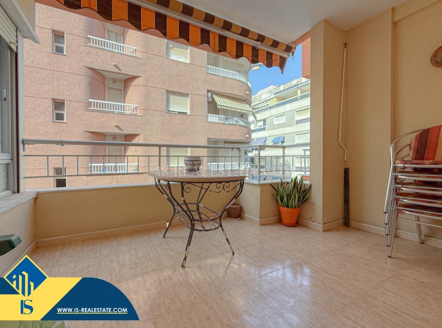 Resale - Apartment - Torrevieja - Playa de los locos