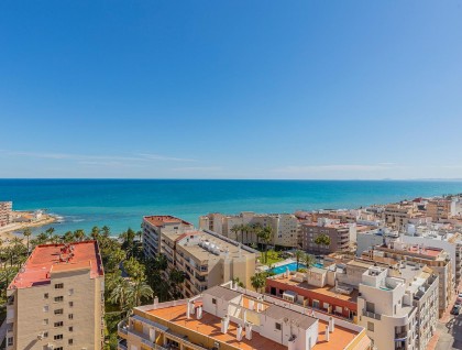 Resale - Apartment - Torrevieja - Playa de los locos