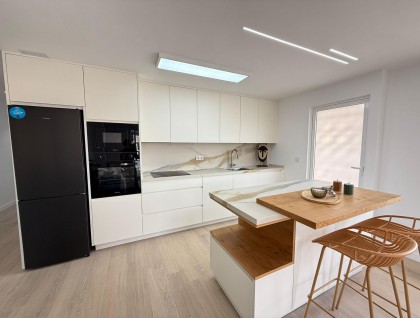 Resale - Apartment - Torrevieja - Playa de los Naufragos