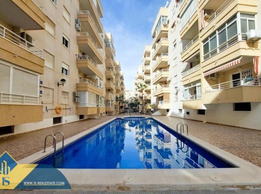 Resale - Apartment - Torrevieja - Playa del cura