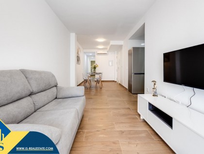 Resale - Apartment - Torrevieja - Playa del cura