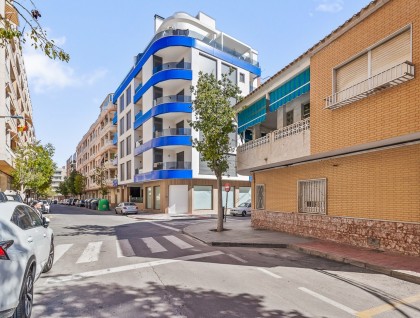 Resale - Apartment - Torrevieja - Playa del cura