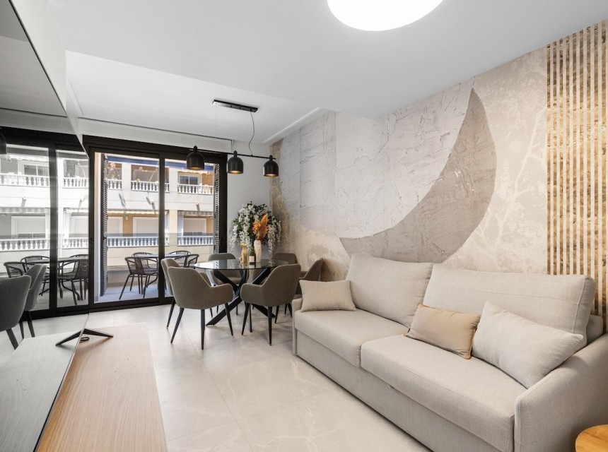 Resale - Apartment - Torrevieja - Playa del cura