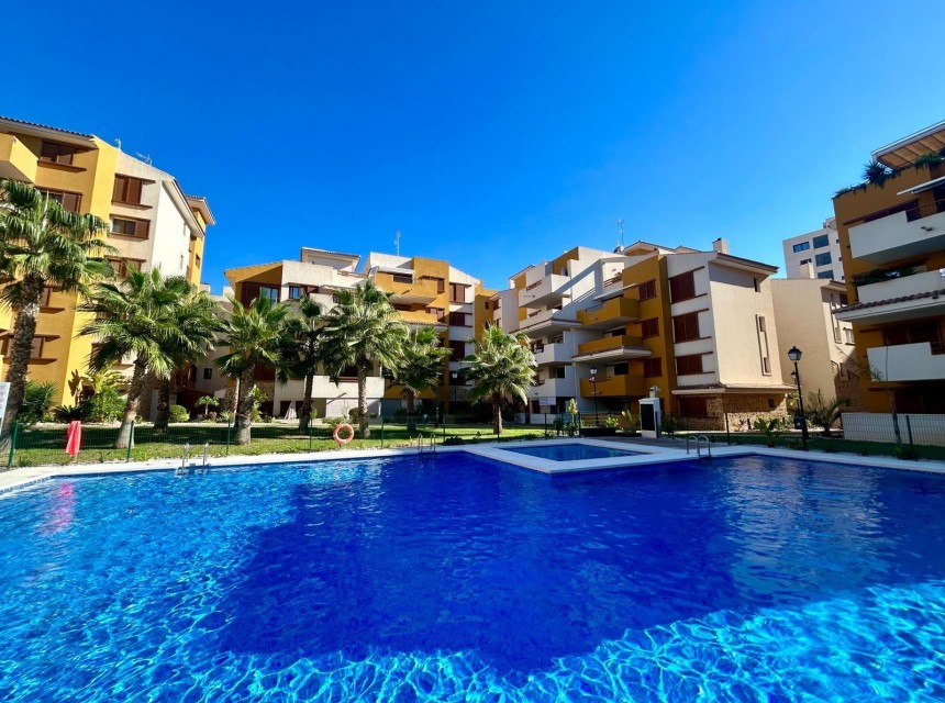 Resale - Apartment - Torrevieja - Punta prima