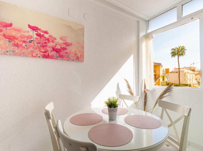 Resale - Apartment - Torrevieja - Punta prima