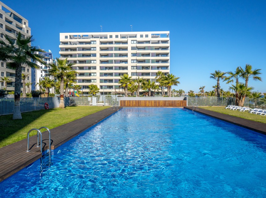 Resale - Apartment - Torrevieja - Punta Prima
