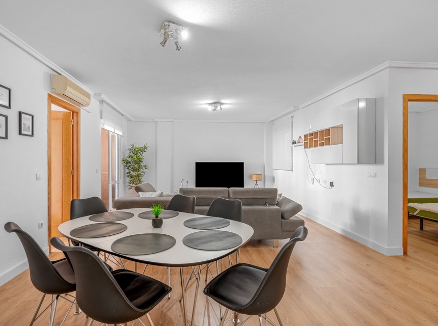 Resale - Apartment - Torrevieja